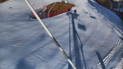 Spodní část sjezdovky skiareálu Karolinka