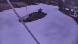 Spodní část sjezdovky skiareálu Karolinka