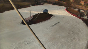 Skiareál Karolinka  - Spodní část sjezdovky skiareálu Karolinka - 4.3.2026 v 16:16