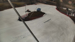 Spodní část sjezdovky skiareálu Karolinka