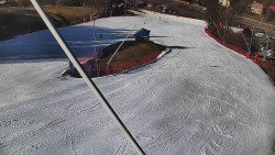 Spodní část sjezdovky skiareálu Karolinka