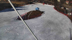 Spodní část sjezdovky skiareálu Karolinka