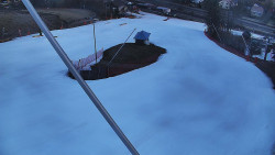 Spodní část sjezdovky skiareálu Karolinka