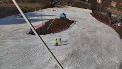 Spodní část sjezdovky skiareálu Karolinka