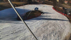 Spodní část sjezdovky skiareálu Karolinka