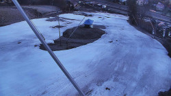 Spodní část sjezdovky skiareálu Karolinka