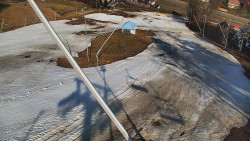 Spodní část sjezdovky skiareálu Karolinka