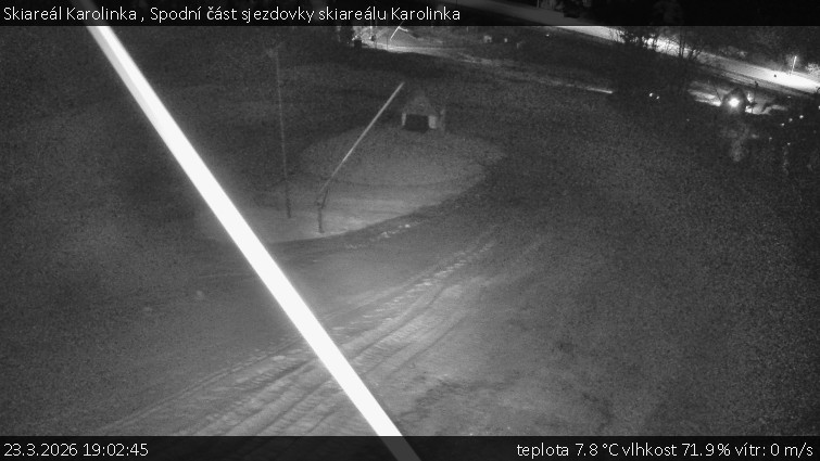 Skiareál Karolinka  - Spodní část sjezdovky skiareálu Karolinka - 23.3.2026 v 19:02