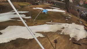 Skiareál Karolinka  - Spodní část sjezdovky skiareálu Karolinka - 5.4.2026 v 11:32