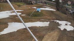 Spodní část sjezdovky skiareálu Karolinka