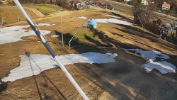 Spodní část sjezdovky skiareálu Karolinka