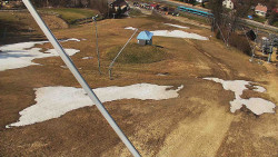 Spodní část sjezdovky skiareálu Karolinka