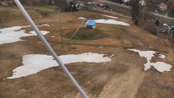 Spodní část sjezdovky skiareálu Karolinka