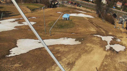 Spodní část sjezdovky skiareálu Karolinka