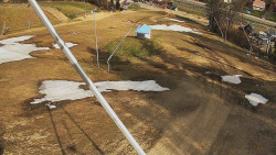 Spodní část sjezdovky skiareálu Karolinka