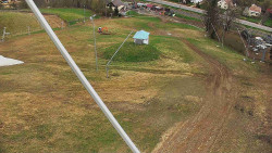 Spodní část sjezdovky skiareálu Karolinka