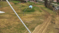 Spodní část sjezdovky skiareálu Karolinka