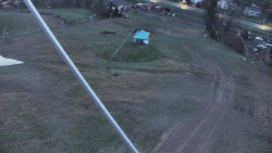 Spodní část sjezdovky skiareálu Karolinka