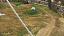 Spodní část sjezdovky skiareálu Karolinka