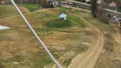 Spodní část sjezdovky skiareálu Karolinka