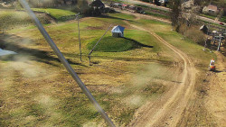 Spodní část sjezdovky skiareálu Karolinka