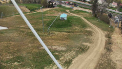 Spodní část sjezdovky skiareálu Karolinka