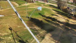 Spodní část sjezdovky skiareálu Karolinka