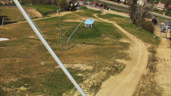 Spodní část sjezdovky skiareálu Karolinka