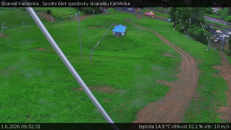 Skiareál Karolinka  - Spodní část sjezdovky skiareálu Karolinka - 1.6.2026 v 09:32