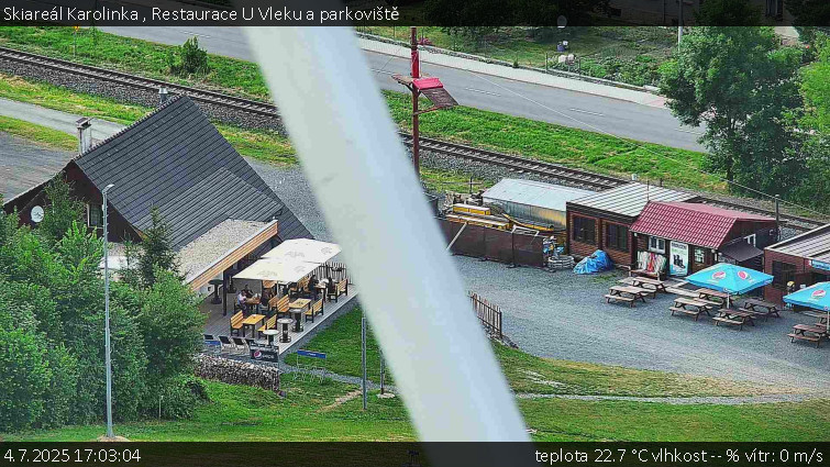 Skiareál Karolinka - Restaurace U Vleku a parkoviště - 4.7.2025 v 17:03 Skiareál Karolinka - Restaurace U Vleku a parkoviště - 4.7.2025 v 17:03