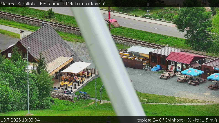 Skiareál Karolinka - Restaurace U Vleku a parkoviště - 13.7.2025 v 13:33 Skiareál Karolinka - Restaurace U Vleku a parkoviště - 13.7.2025 v 13:33