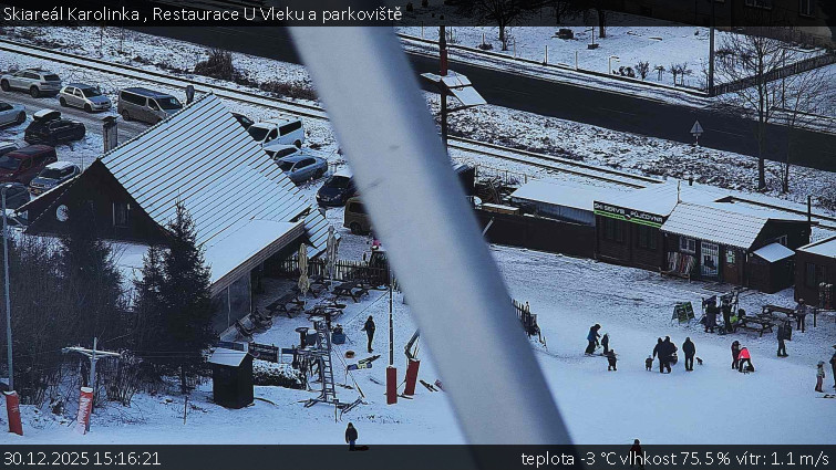 Skiareál Karolinka  - Restaurace U Vleku a parkoviště - 30.12.2025 v 15:16