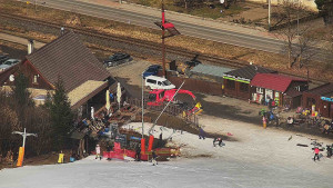 Skiareál Karolinka  - Restaurace U Vleku a parkoviště - 4.3.2026 v 10:46