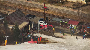 Skiareál Karolinka  - Restaurace U Vleku a parkoviště - 4.3.2026 v 11:46
