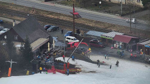 Skiareál Karolinka  - Restaurace U Vleku a parkoviště - 4.3.2026 v 12:16