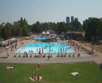 Schwimmbad Dobrák