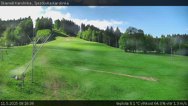 Skiareál Karolinka - Sjezdovka Karolinka - 11.5.2025 v 09:16 Skiareál Karolinka - Sjezdovka Karolinka - 11.5.2025 v 09:16