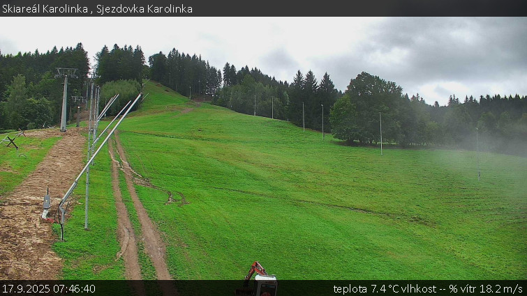 Skiareál Karolinka  - Sjezdovka Karolinka - 17.9.2025 v 07:46