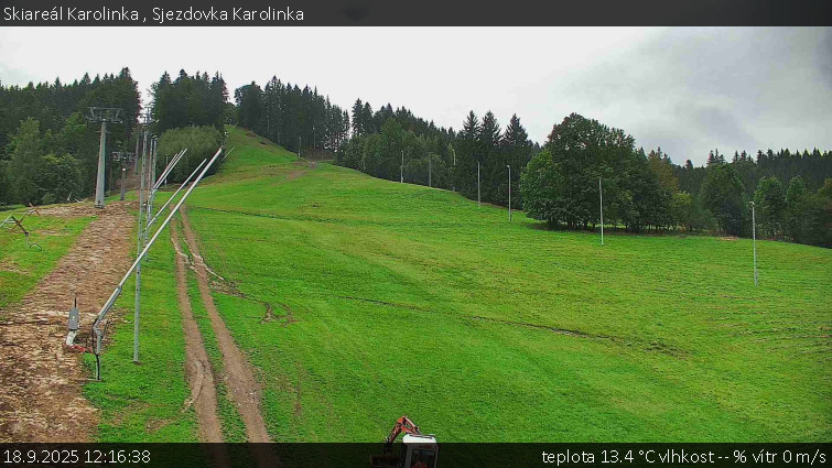Skiareál Karolinka - Sjezdovka Karolinka - 18.9.2025 v 12:16 Skiareál Karolinka - Sjezdovka Karolinka - 18.9.2025 v 12:16