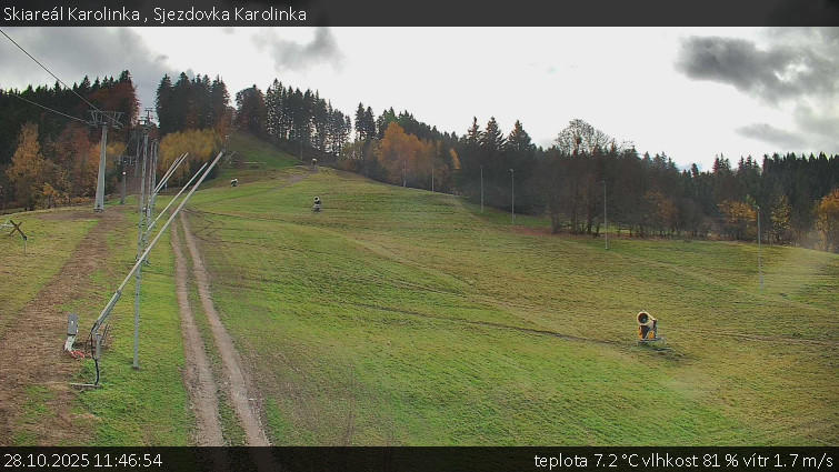 Skiareál Karolinka  - Sjezdovka Karolinka - 28.10.2025 v 11:46 Skiareál Karolinka  - Sjezdovka Karolinka - 28.10.2025 v 11:46