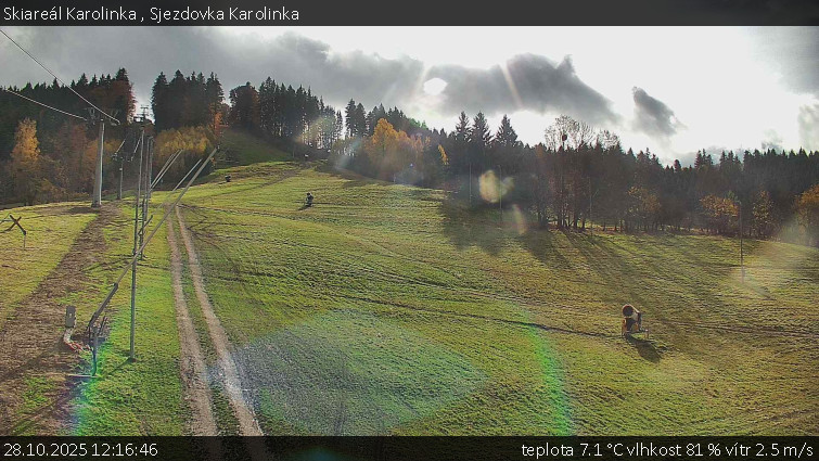 Skiareál Karolinka  - Sjezdovka Karolinka - 28.10.2025 v 12:16 Skiareál Karolinka  - Sjezdovka Karolinka - 28.10.2025 v 12:16