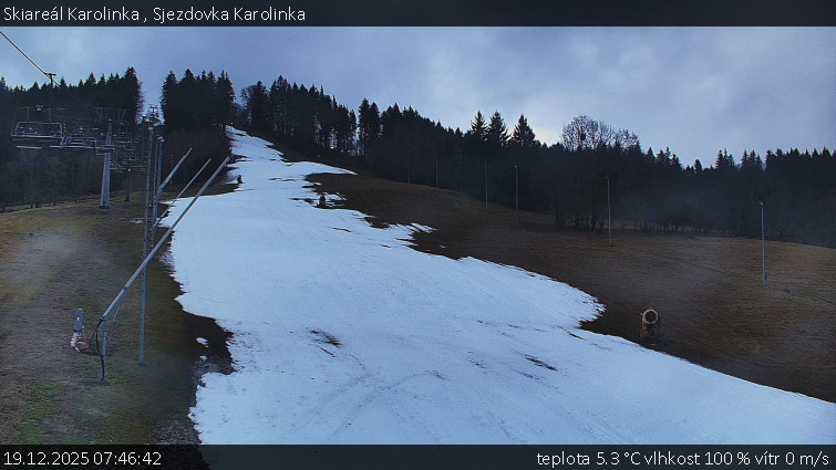 Skiareál Karolinka  - Sjezdovka Karolinka - 19.12.2025 v 07:46
