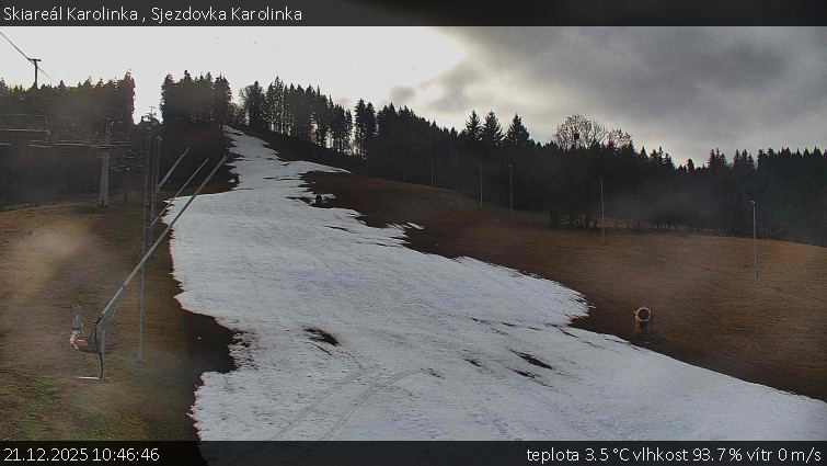 Skiareál Karolinka  - Sjezdovka Karolinka - 21.12.2025 v 10:46