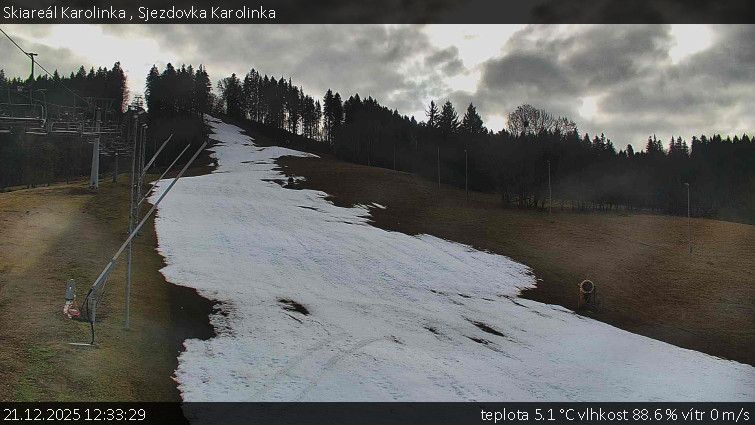 Skiareál Karolinka  - Sjezdovka Karolinka - 21.12.2025 v 12:33