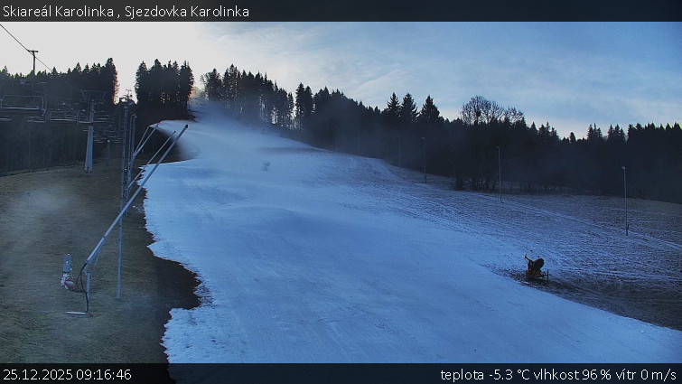 Skiareál Karolinka  - Sjezdovka Karolinka - 25.12.2025 v 09:16
