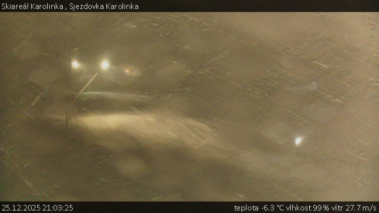 Skiareál Karolinka  - Sjezdovka Karolinka - 25.12.2025 v 21:03