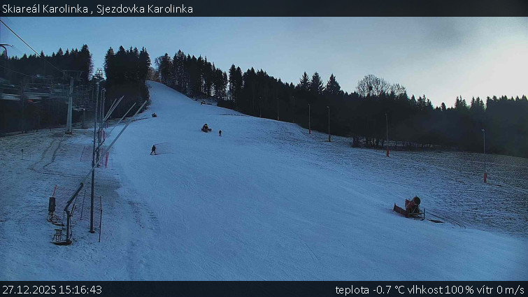 Skiareál Karolinka  - Sjezdovka Karolinka - 27.12.2025 v 15:16