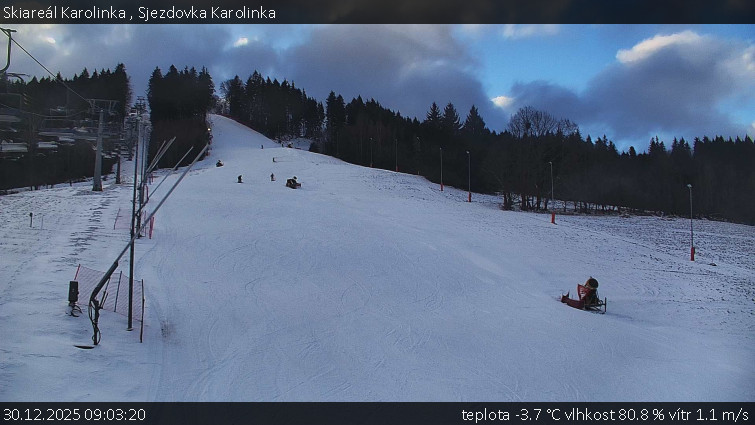 Skiareál Karolinka  - Sjezdovka Karolinka - 30.12.2025 v 09:03