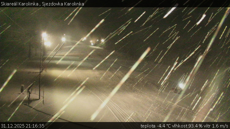 Skiareál Karolinka  - Sjezdovka Karolinka - 31.12.2025 v 21:16