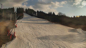 Skiareál Karolinka  - Sjezdovka Karolinka - 4.3.2026 v 16:00